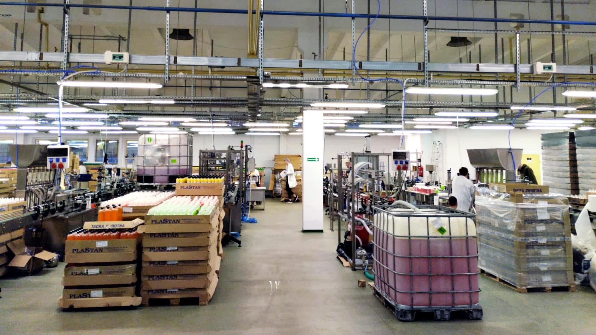 Gyár és termelés 12